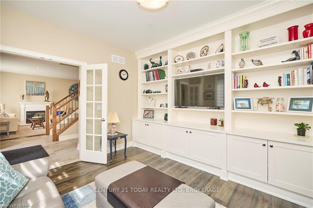 3 PIERPORT N/A photo 16