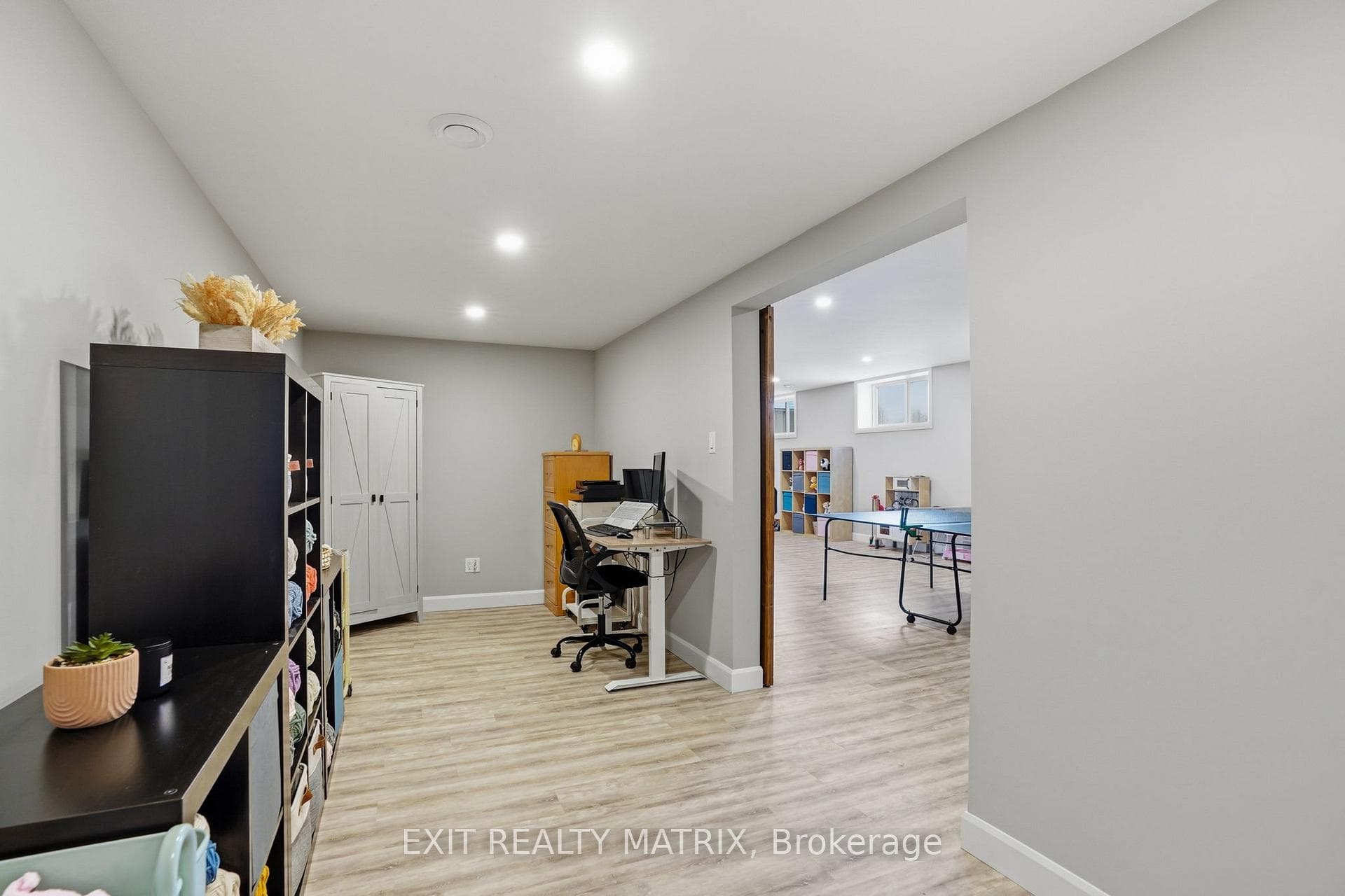1584 Calypso Street photo 35