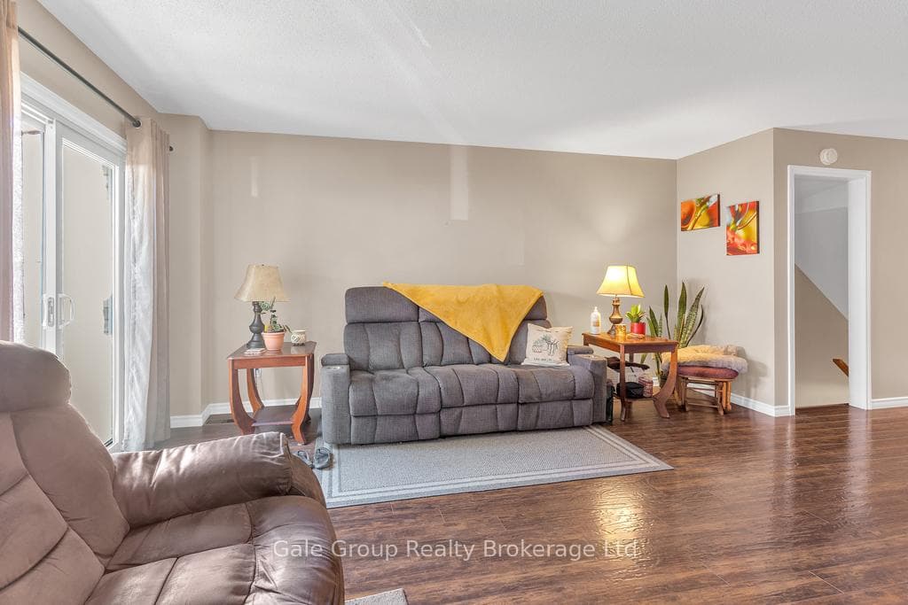 1 Cardinal Drive photo 6