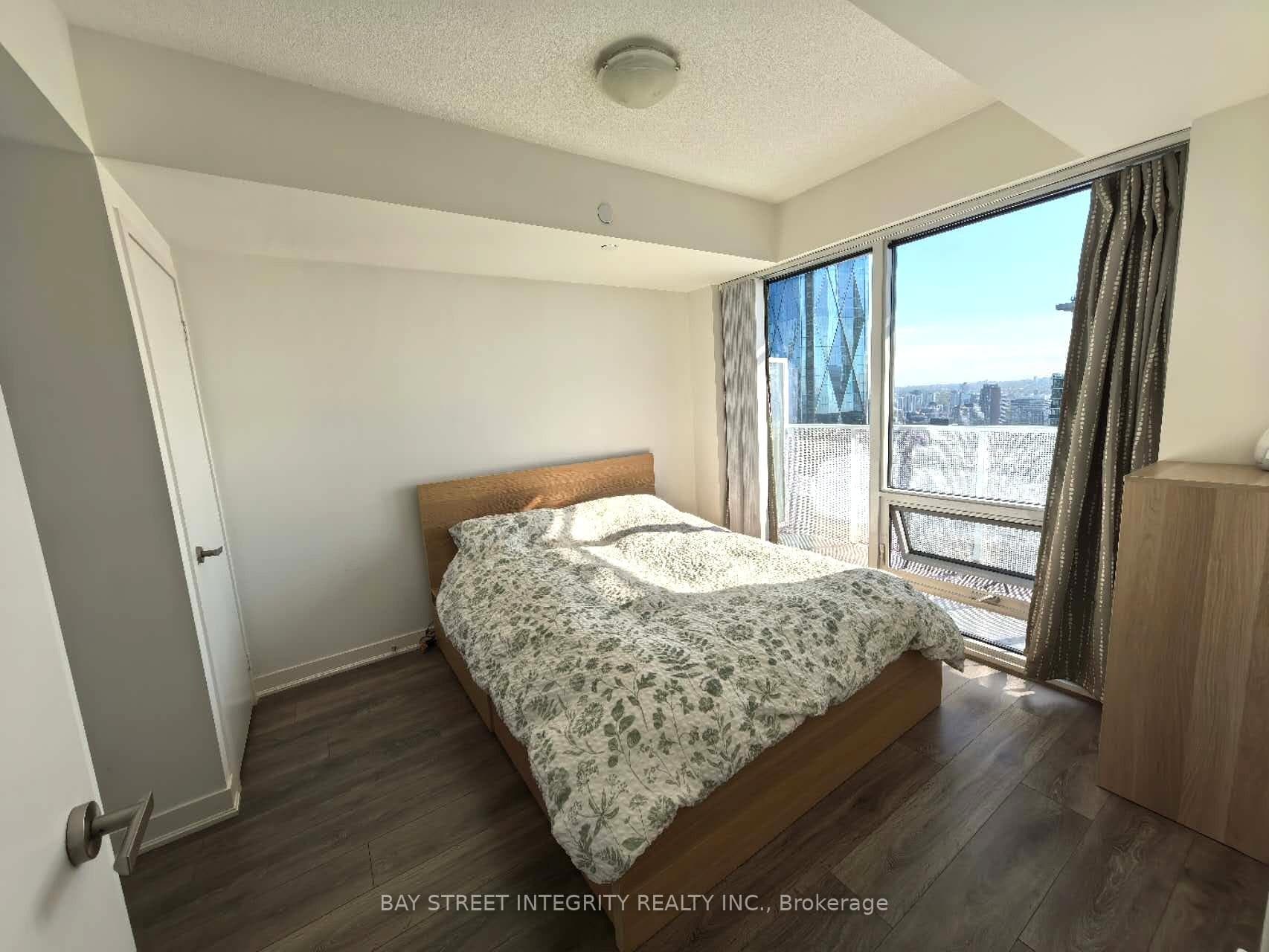 88 Harbour Street Unit 4805 photo 10