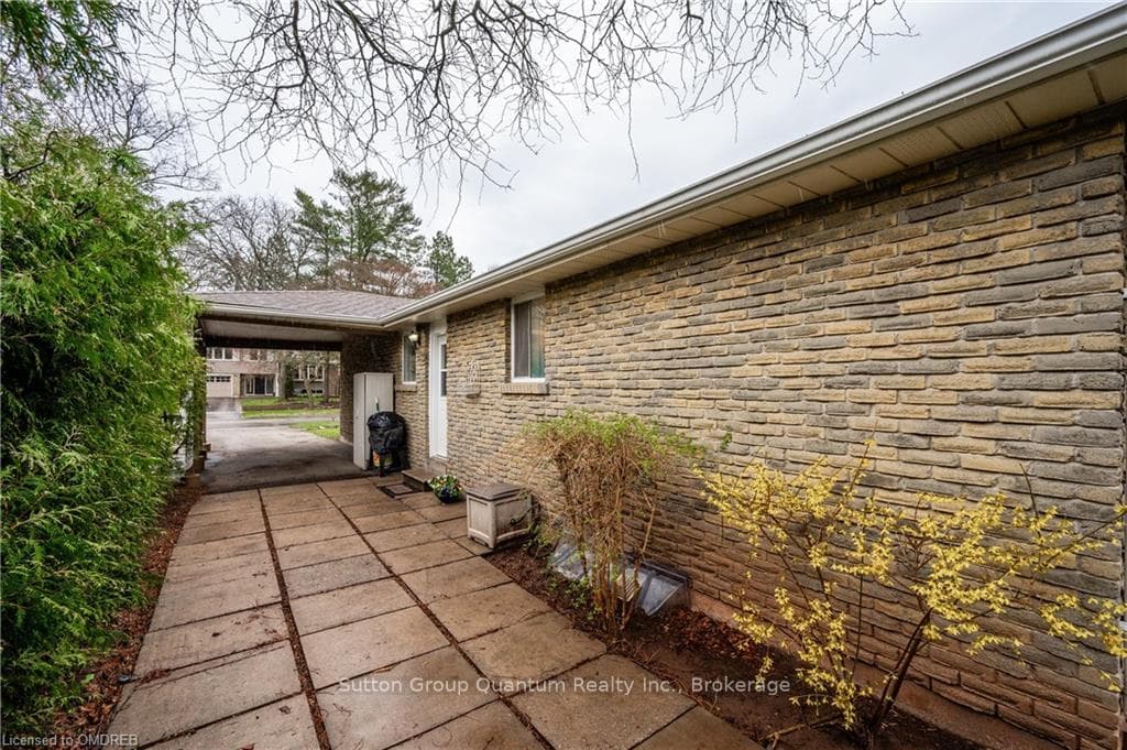 485 ANTHONY Drive photo 36