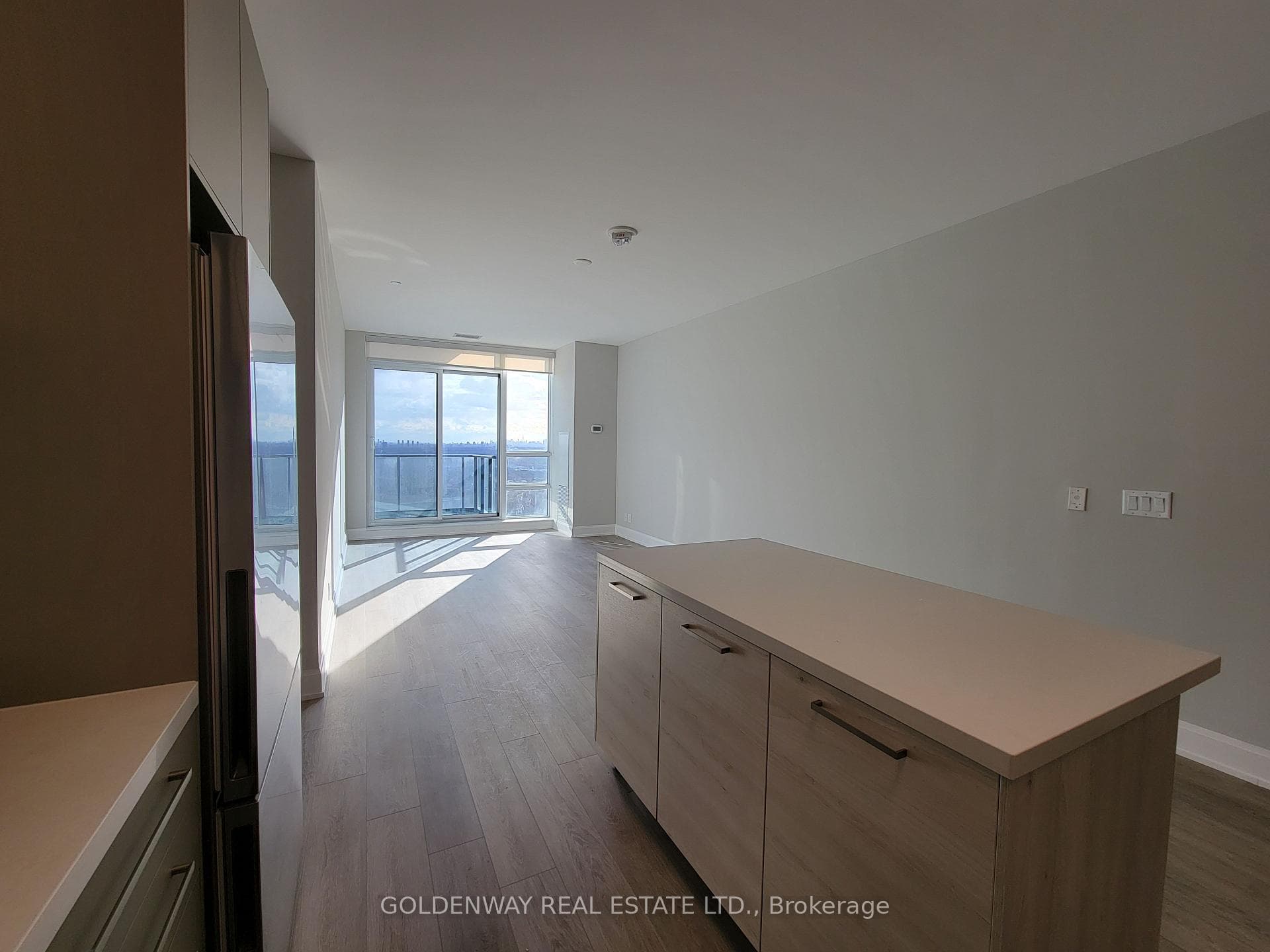 Kitchen with island counter