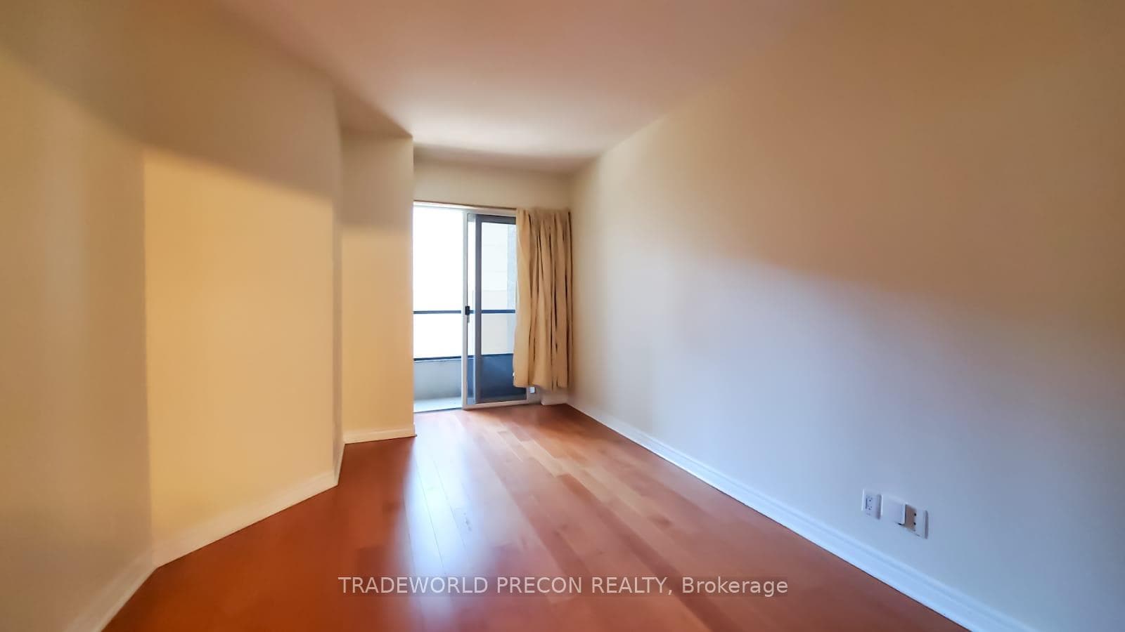 55 Bloor Street Unit 703 photo 6