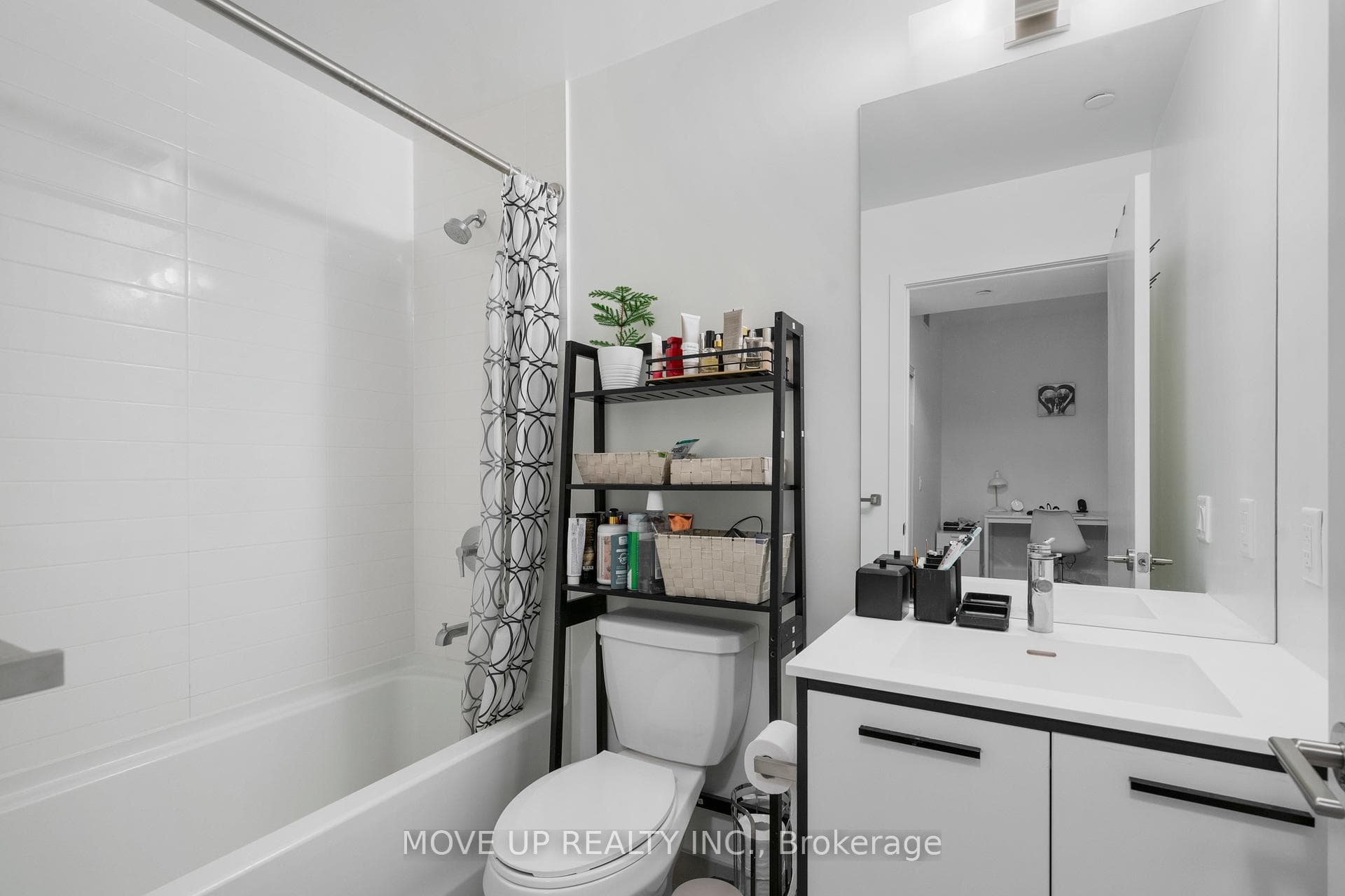 185 Deerfield Road Unit 310 photo 11