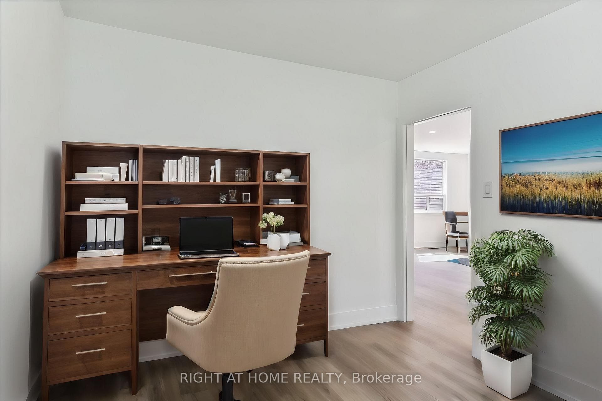 35 Ingleside Drive Unit Upper photo 4