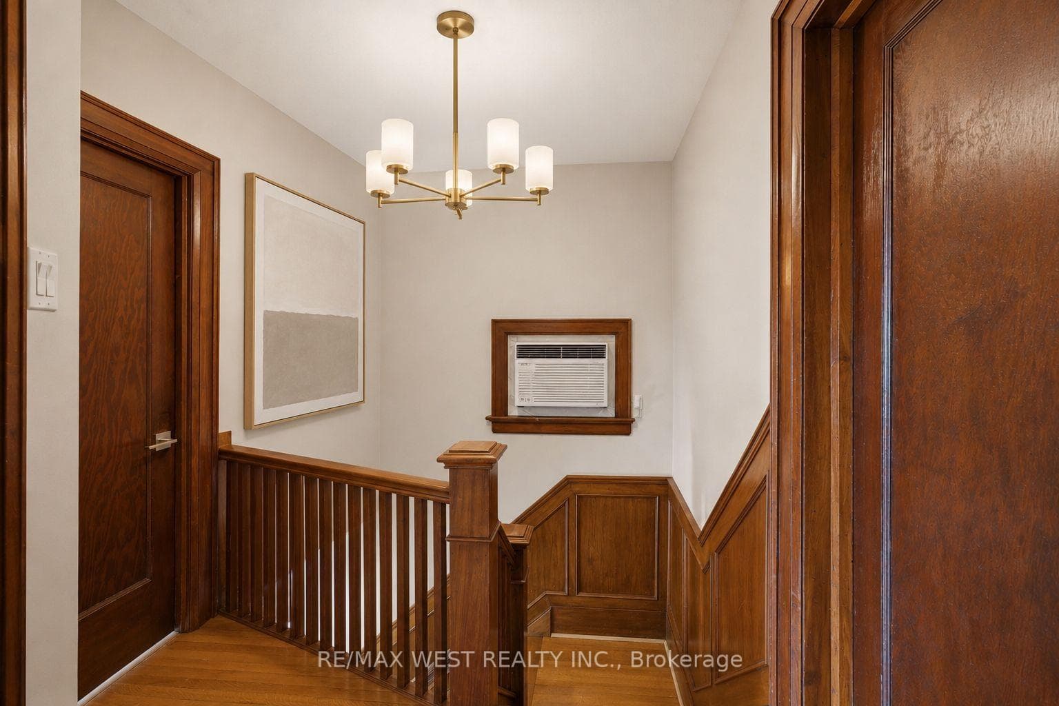 280 Westmount Avenue photo 23