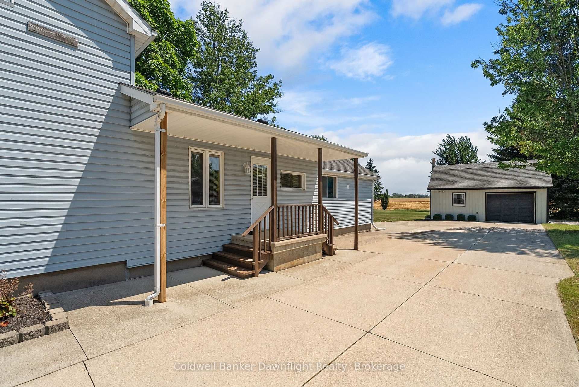 183 Victoria Avenue photo 3