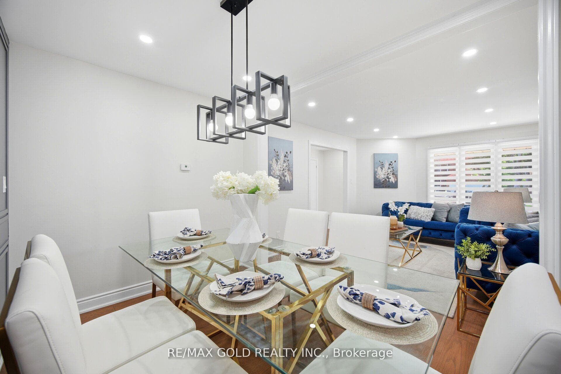 37 Lord Simcoe Drive photo 11