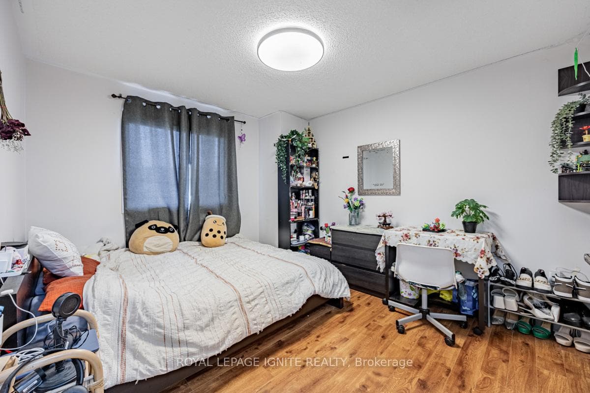 2065 Blue Ridge Crescent photo 18
