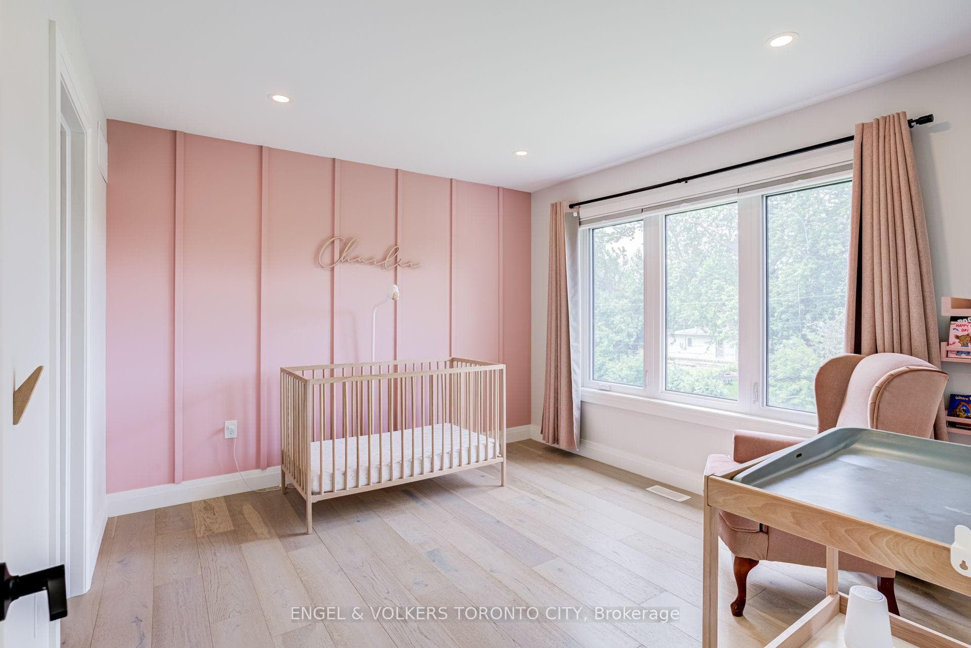 40 Glenview Avenue photo 24
