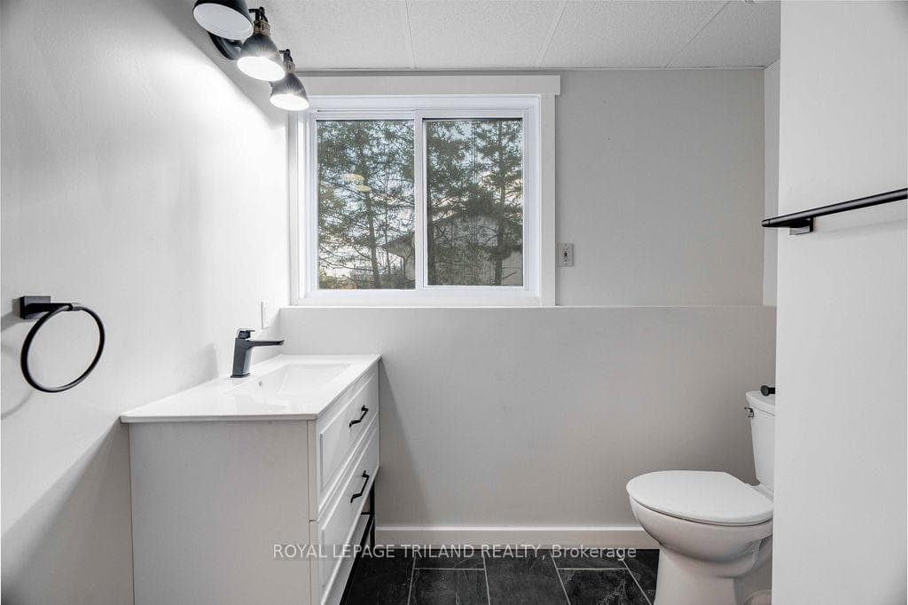 Lower Level Bathroom - 3 pc
