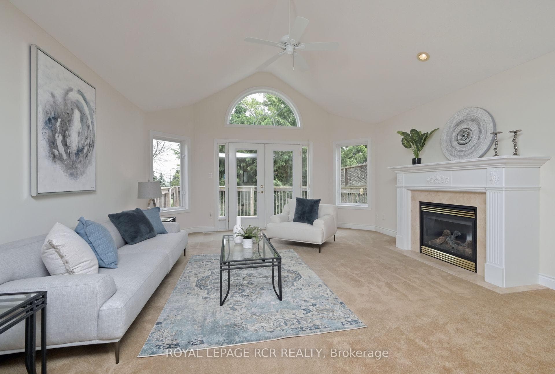 93 Sunset Boulevard photo 13