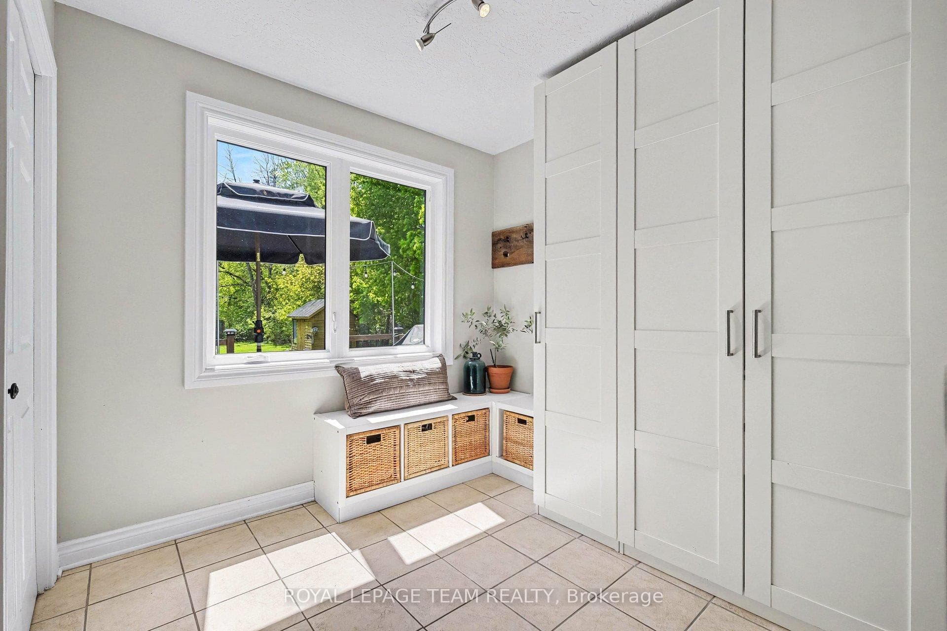 102 Strachan Street photo 18