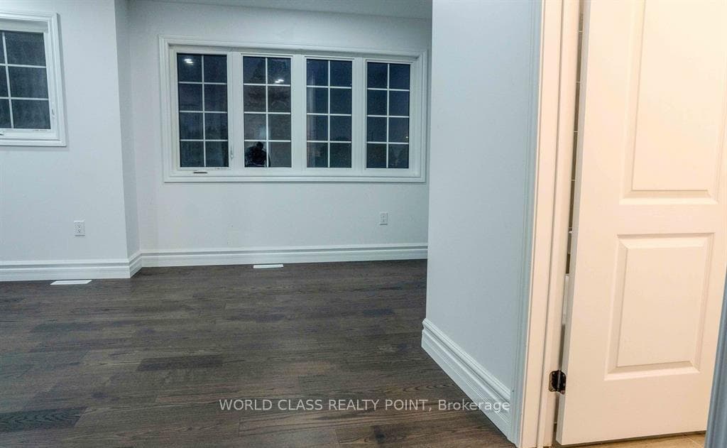 109 Merivale Court photo 22