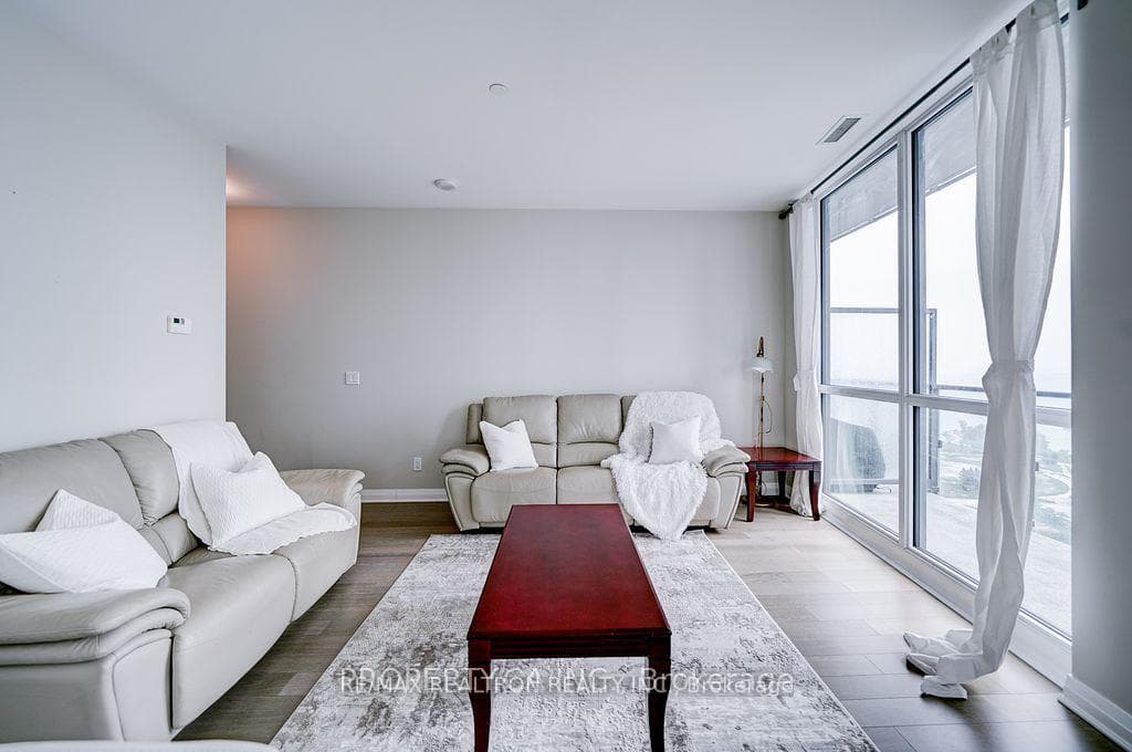 59 Annie Craig Drive Unit 2607 photo 6