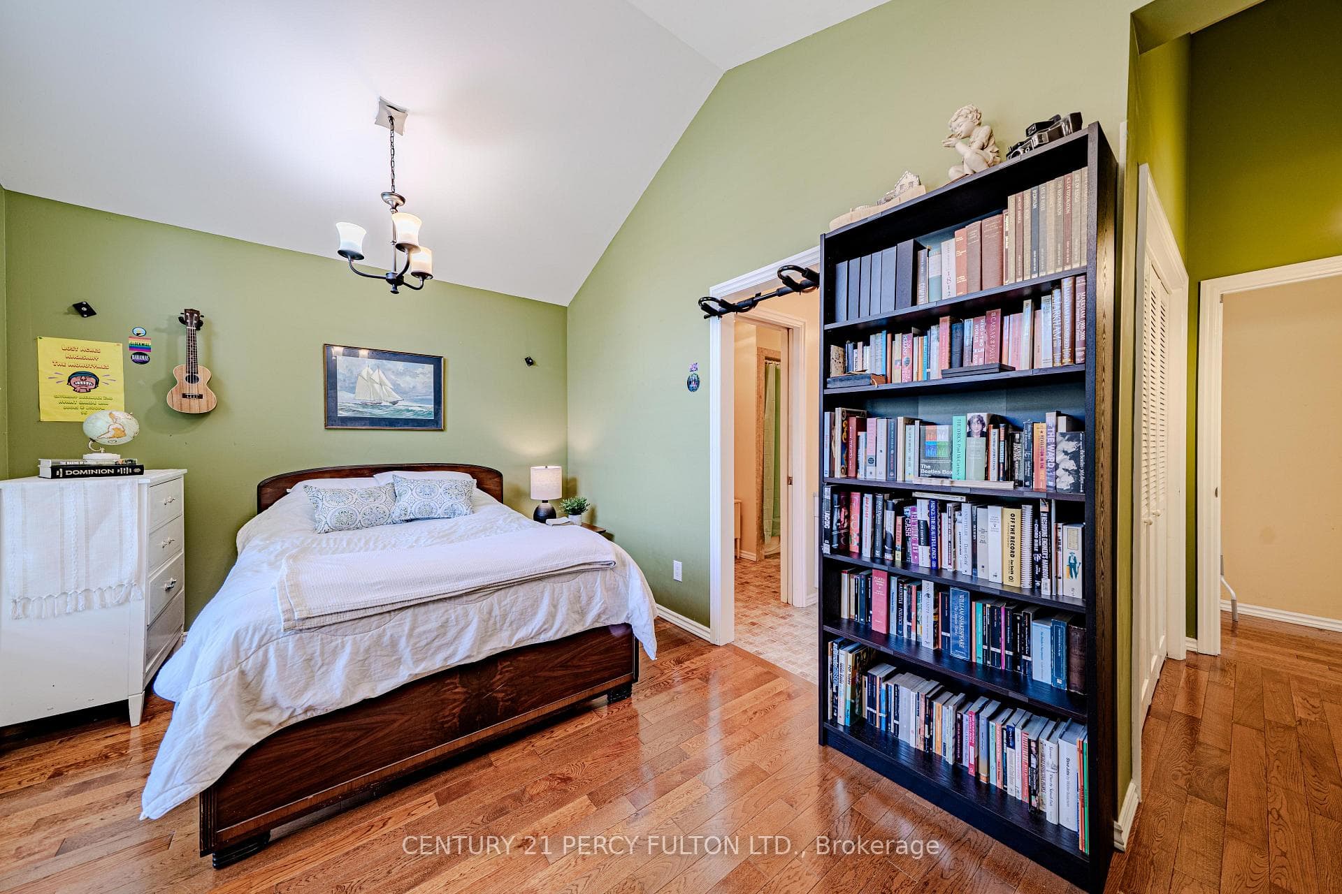 30 Willowgate Dr - fifth bedroom