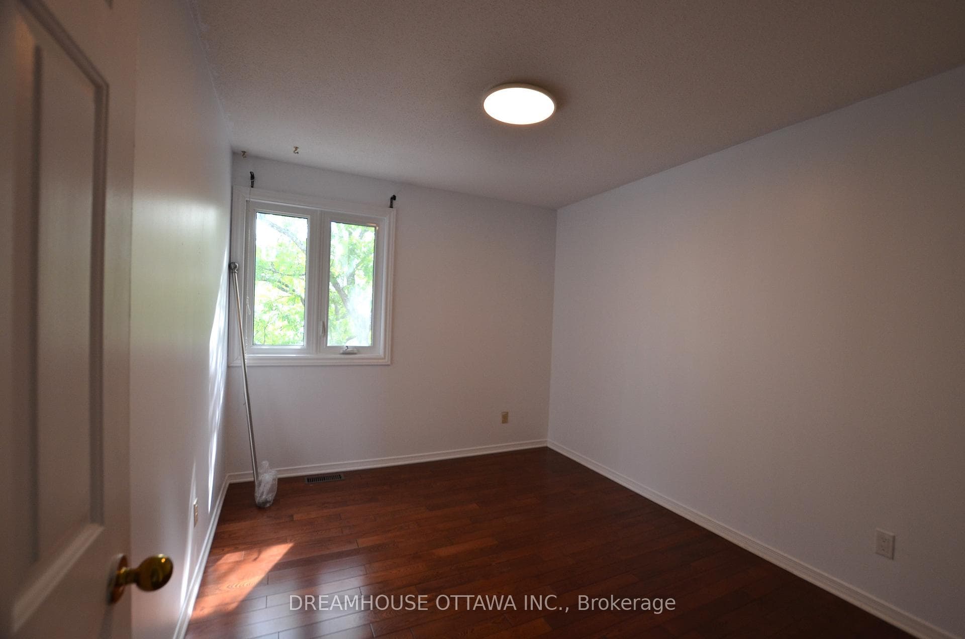 16 Forsyth Lane photo 24