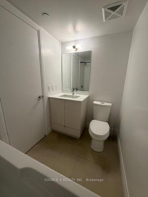 1461 Lawrence Avenue Unit 507 photo 14