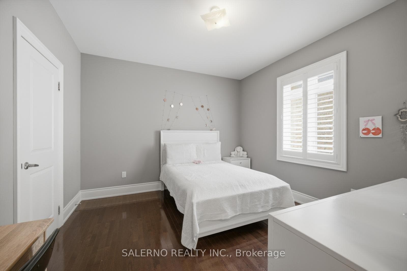111 Ironside Drive photo 28