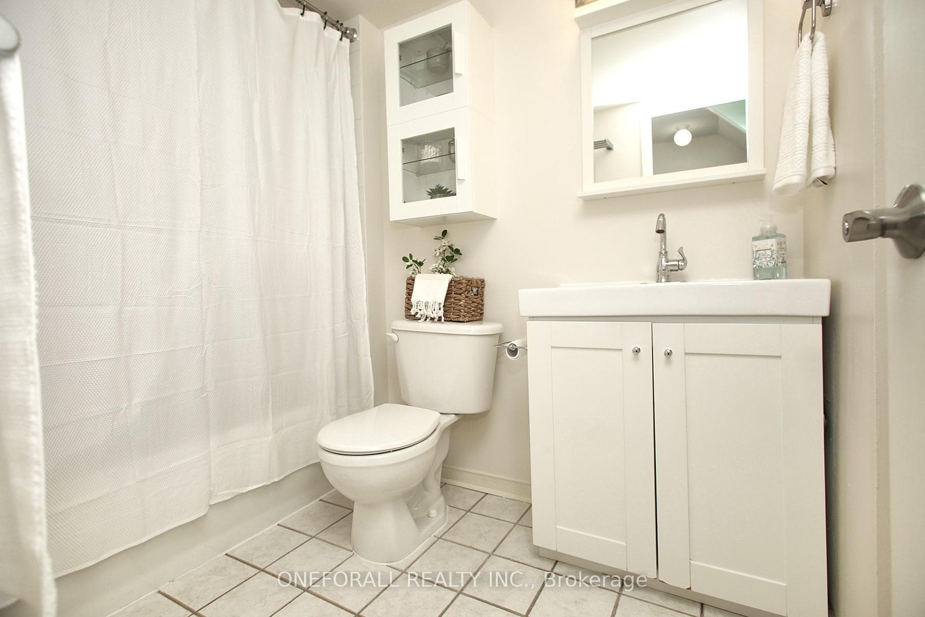 Main Bath