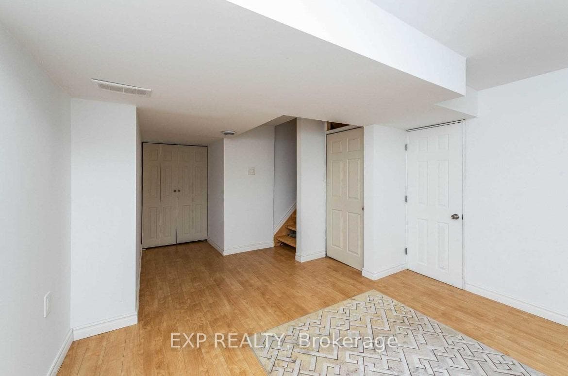 20 Blunden Road photo 37