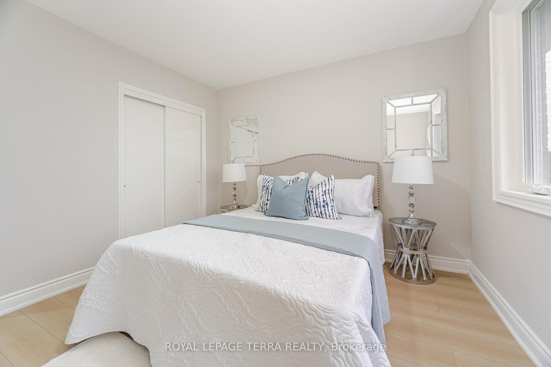 114 Milford Haven Drive photo 19