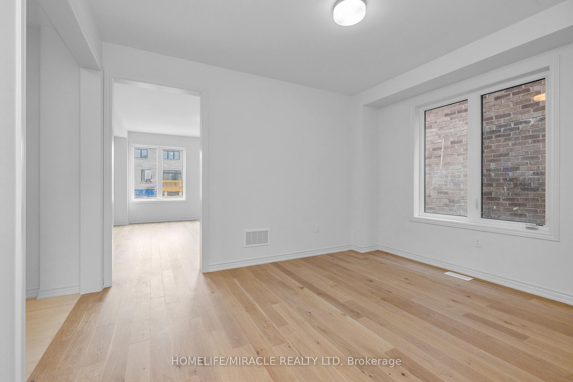 66 Sparrow Way photo 5