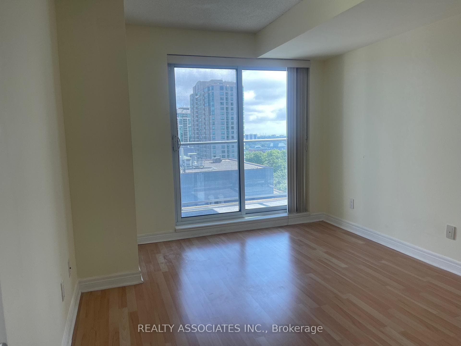 70 Town Centre Court Unit 1603 photo 7
