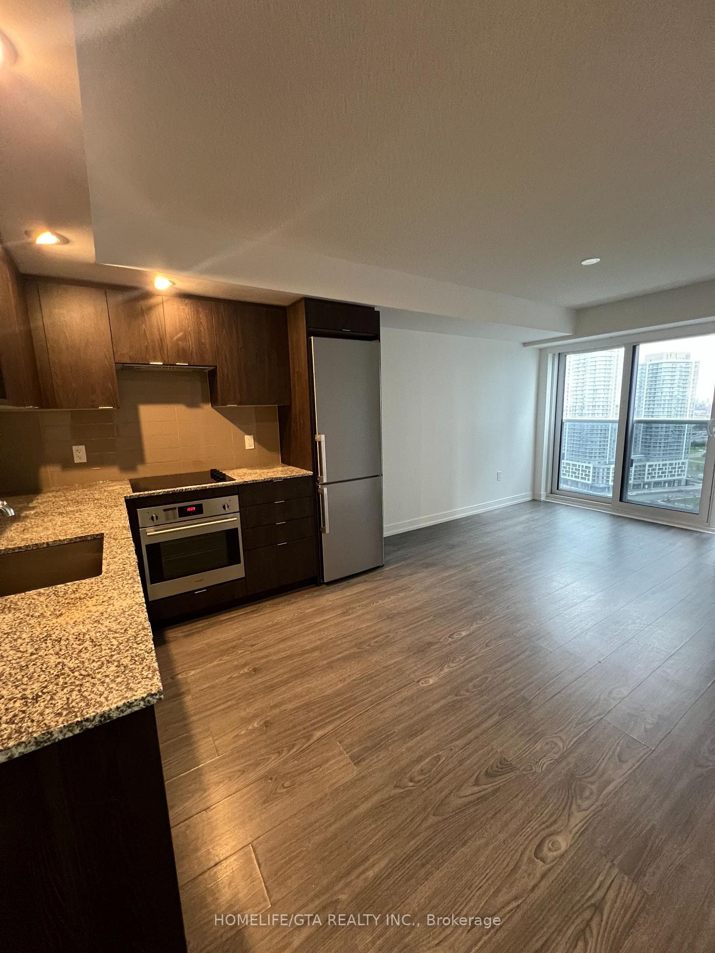225 Village Green Square Unit 2404 photo 6