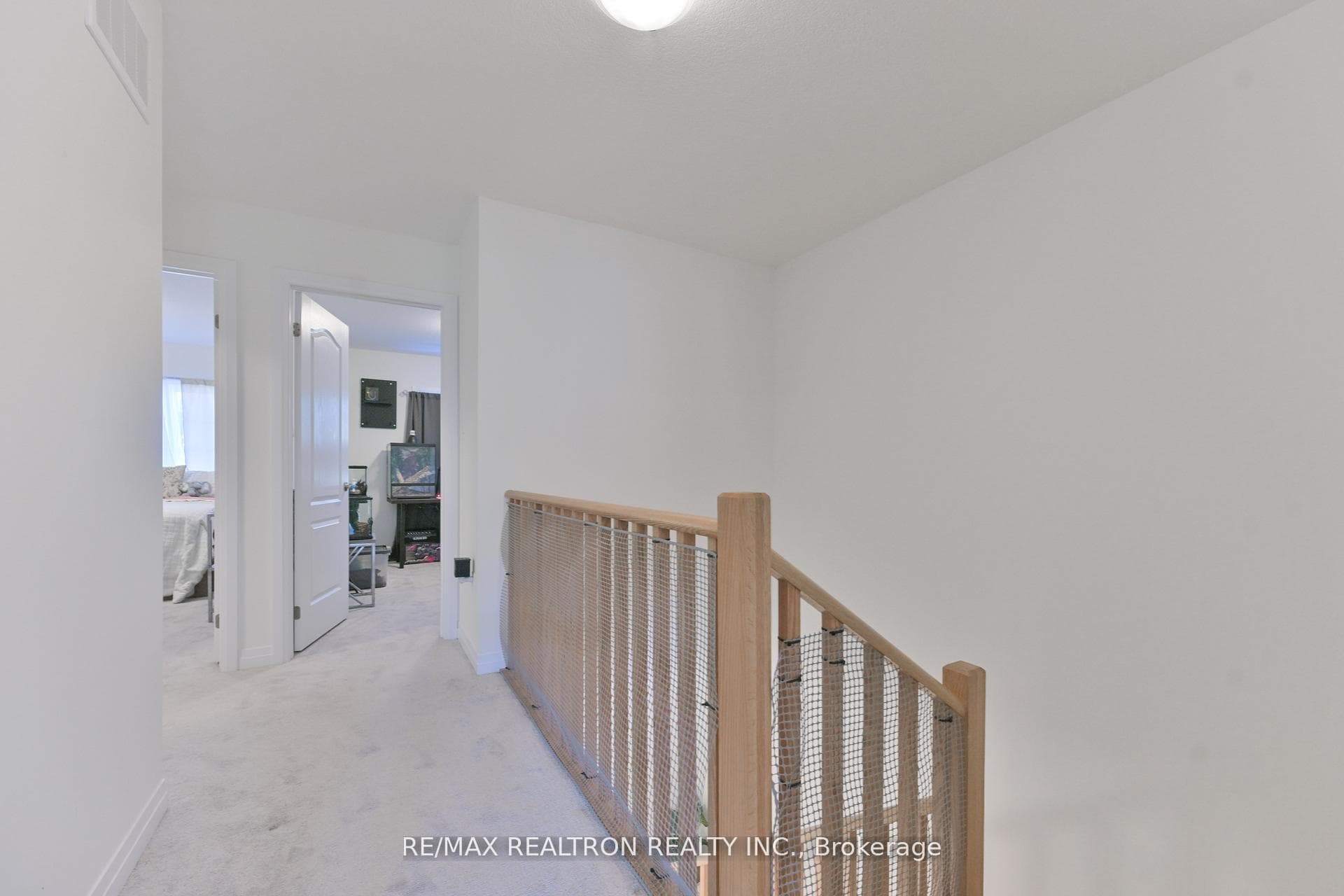 89 Masters Street photo 16
