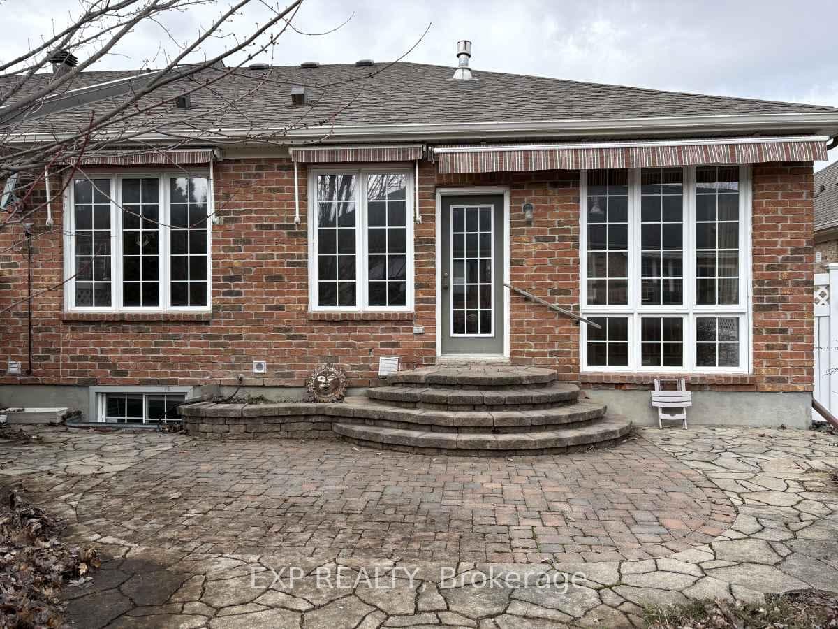 215 Cairnsmore Circle photo 32