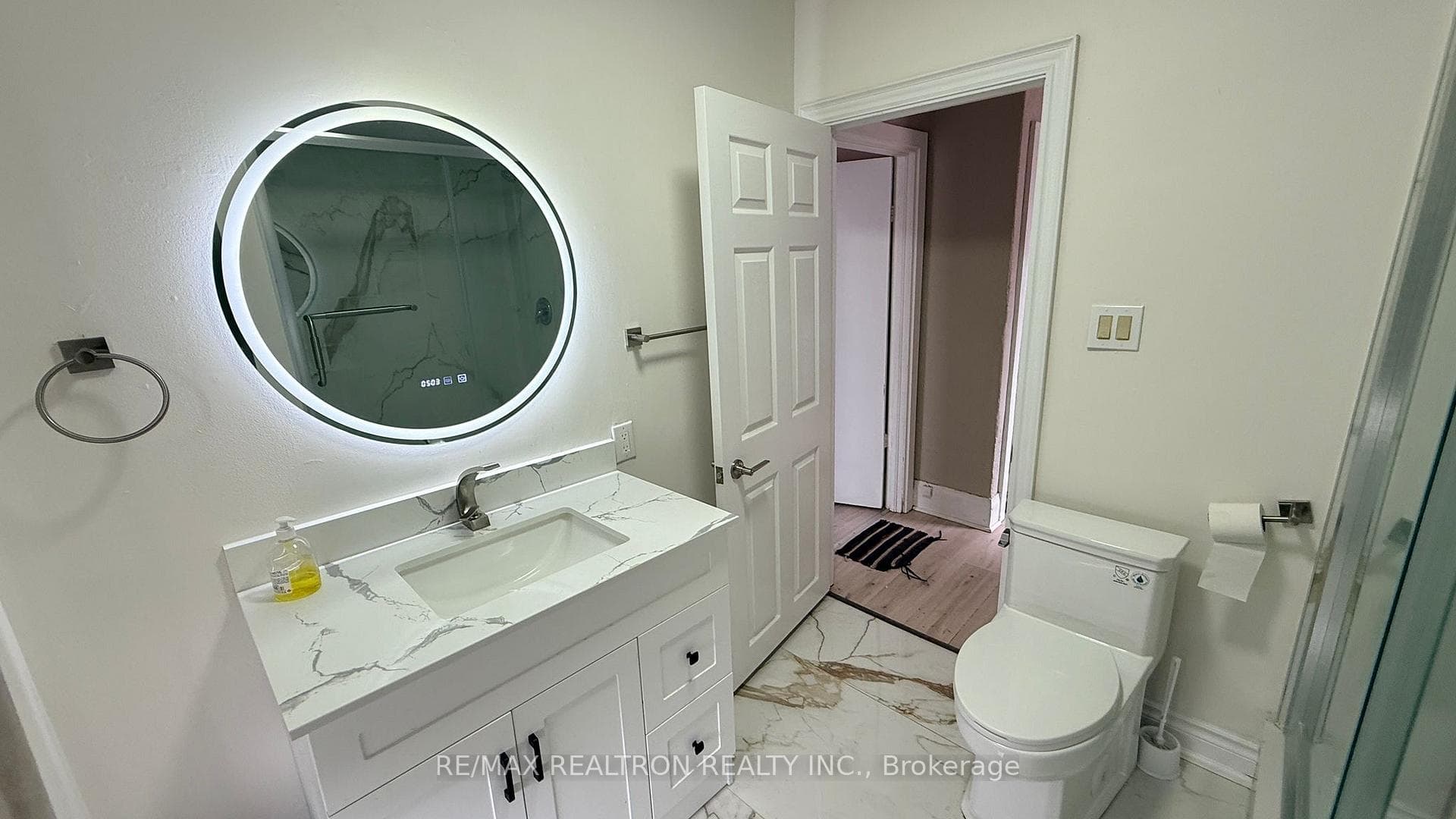 38 LaFayette Avenue photo 11