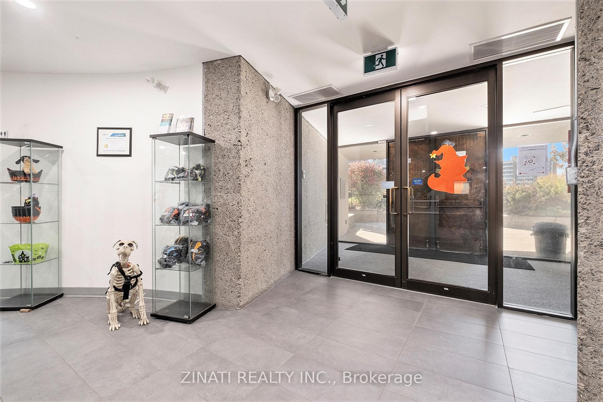 2300 CARLING Avenue Unit 203 photo 4