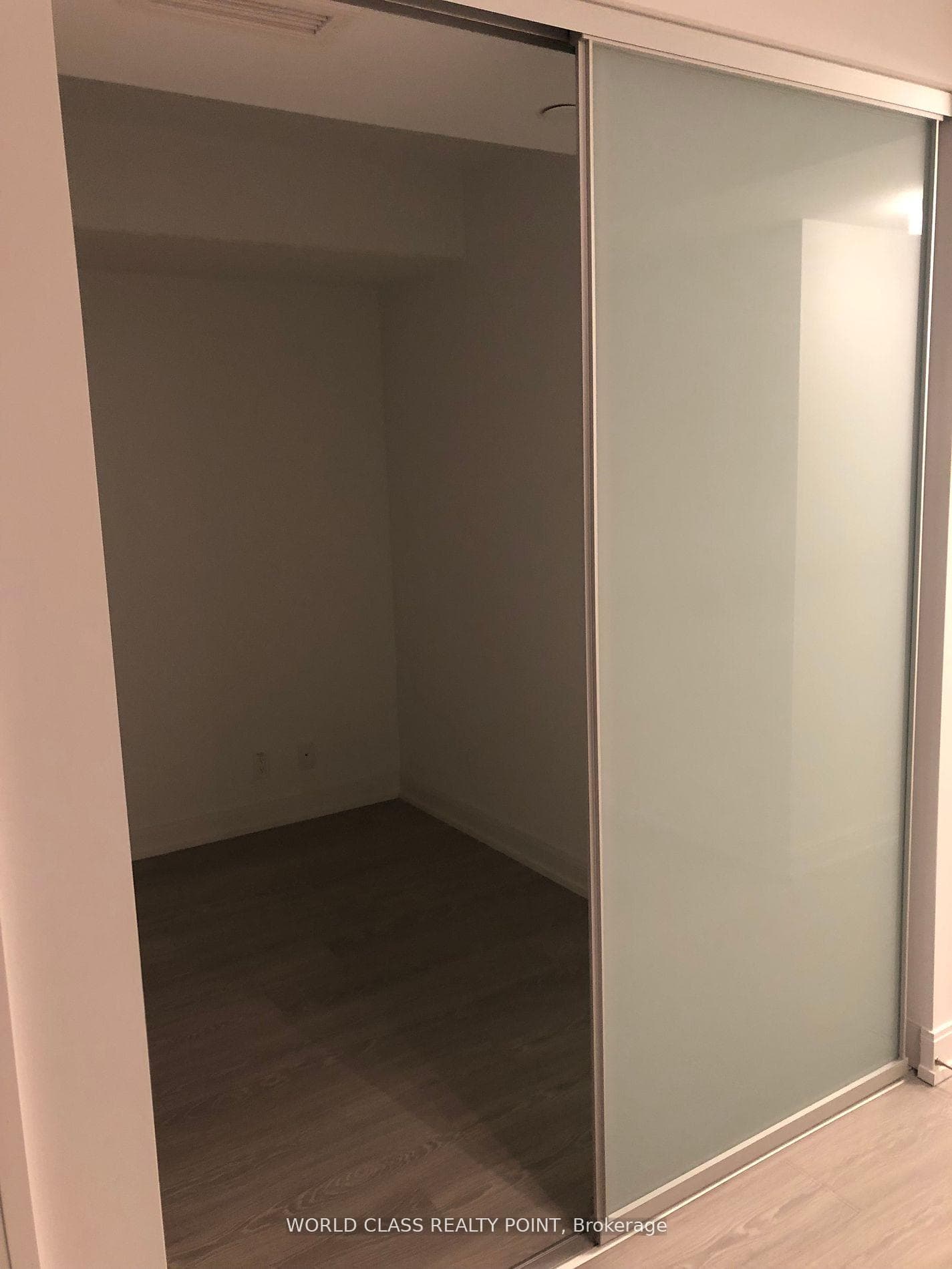 181 Dundas Street Unit 4601 photo 3