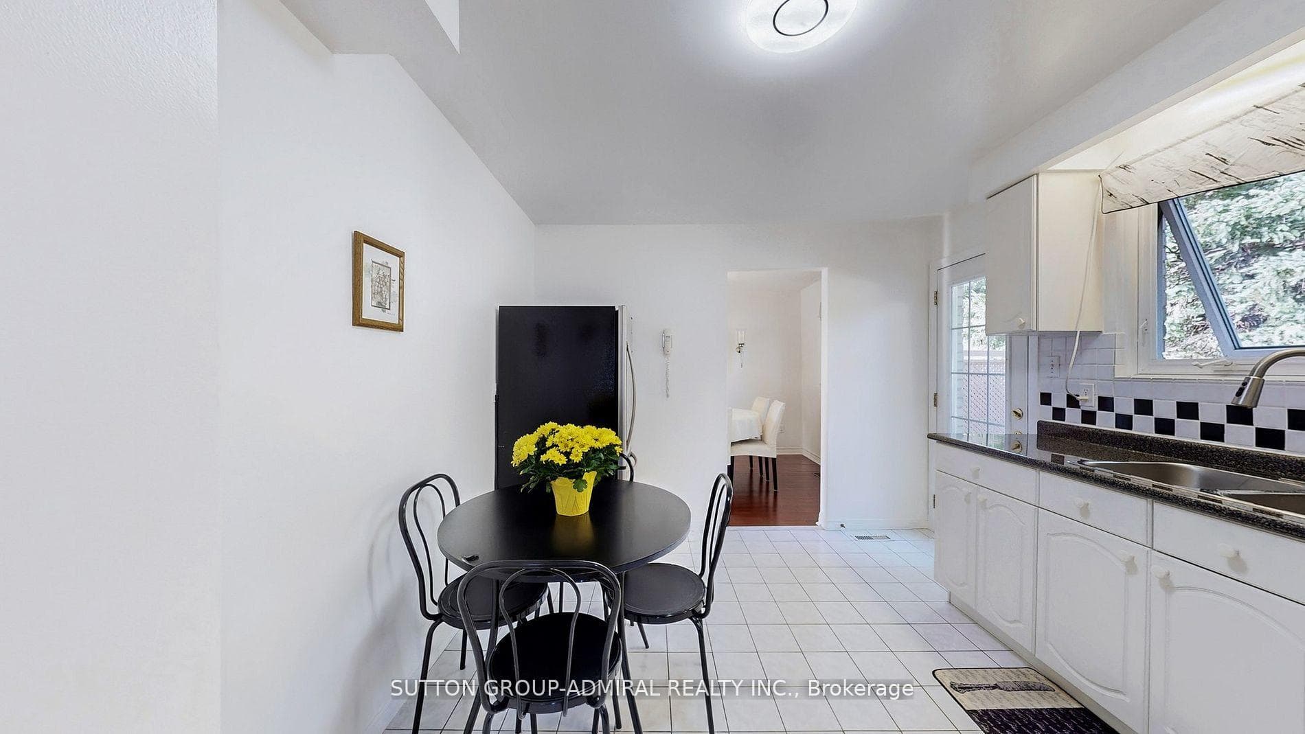 62 Shieldmark Crescent photo 15