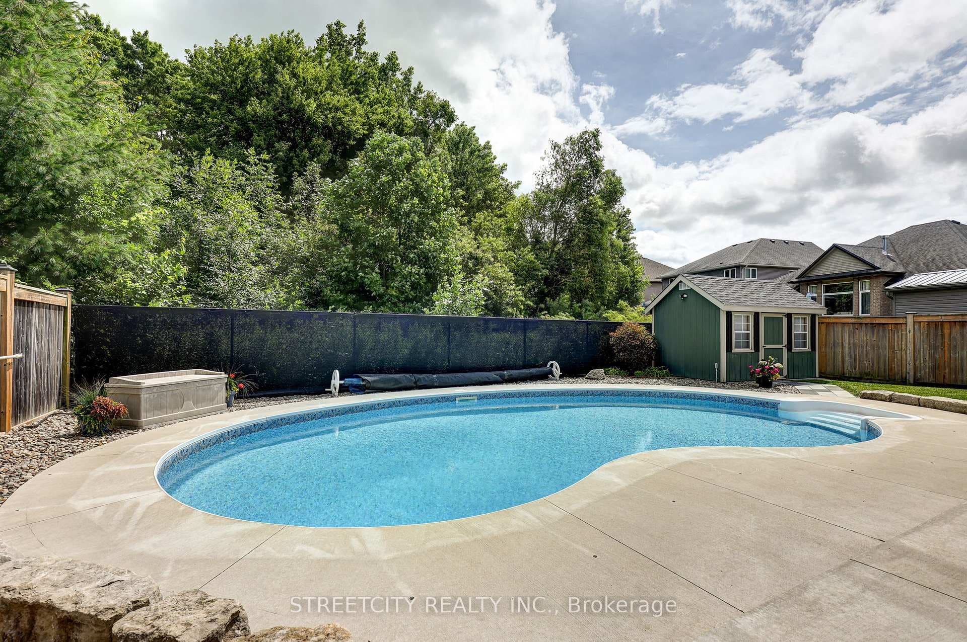 101 Peach Tree Boulevard photo 29