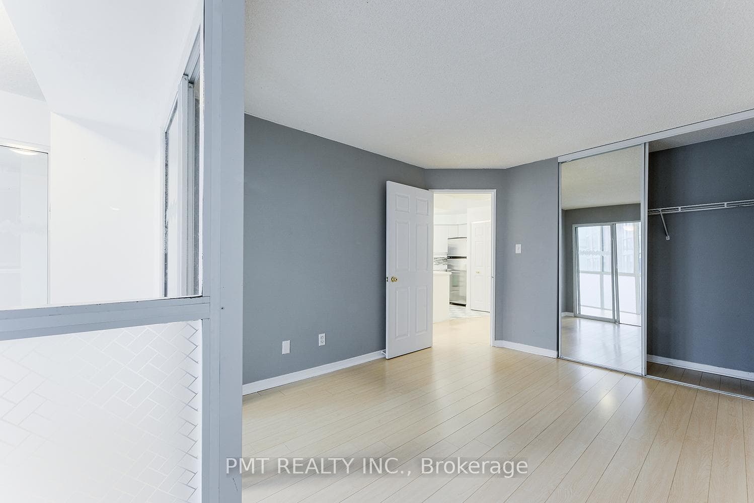 801 King Street Unit 602 photo 16