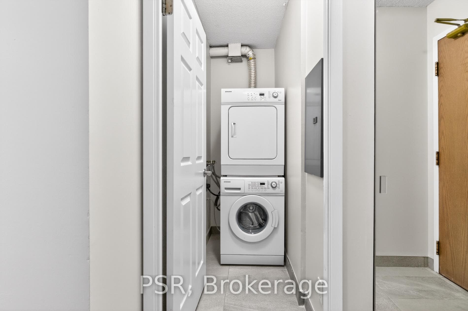 298 Jarvis Street Unit 506 photo 31