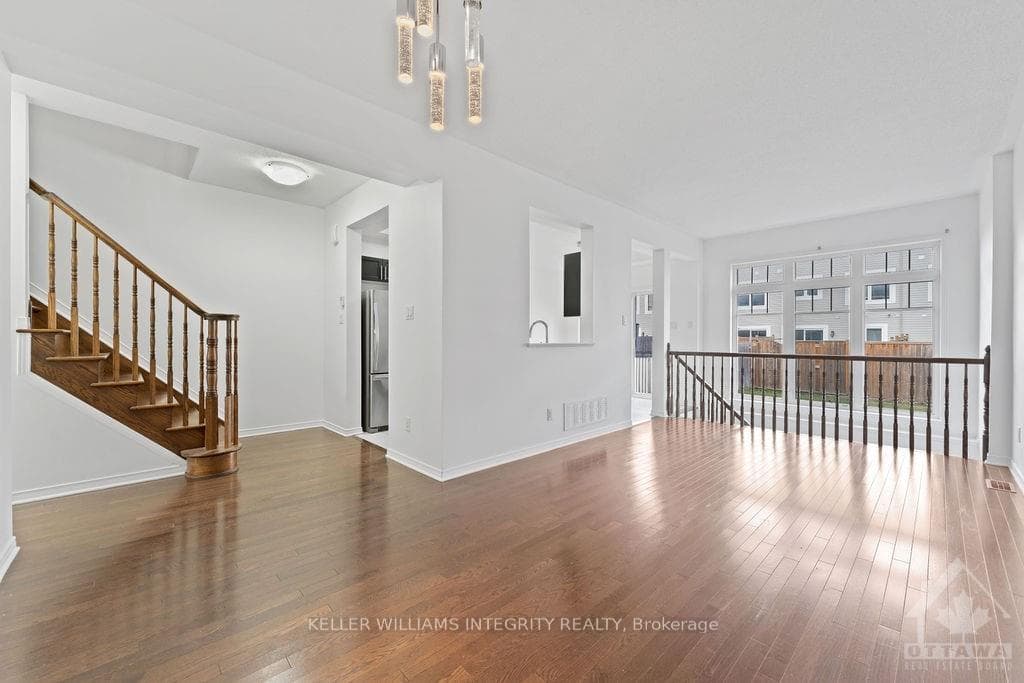 111 WESTPHALIAN Avenue photo 7