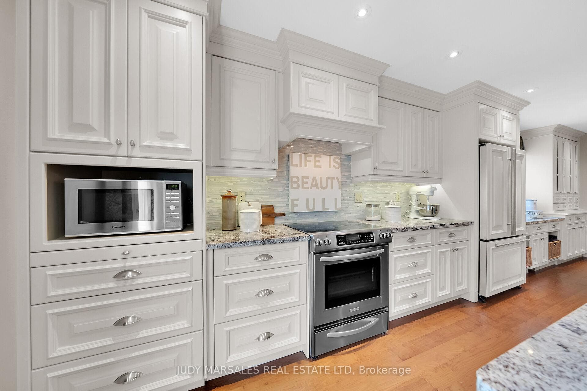 12 Vance Crescent photo 11