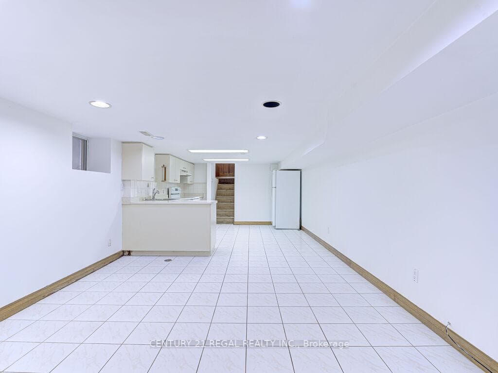 46 Marchmount Road photo 38