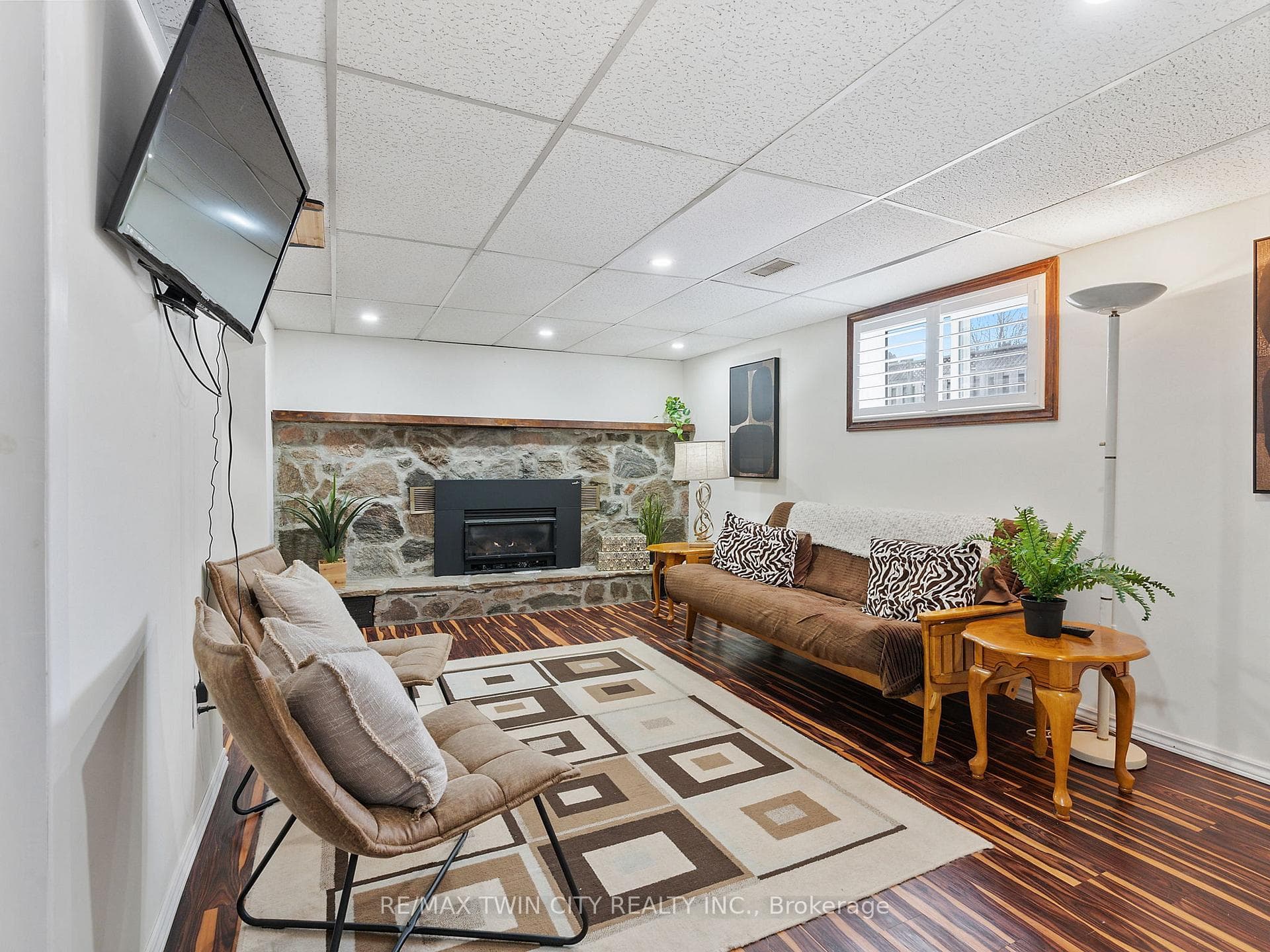 114 Greenfield Road photo 26