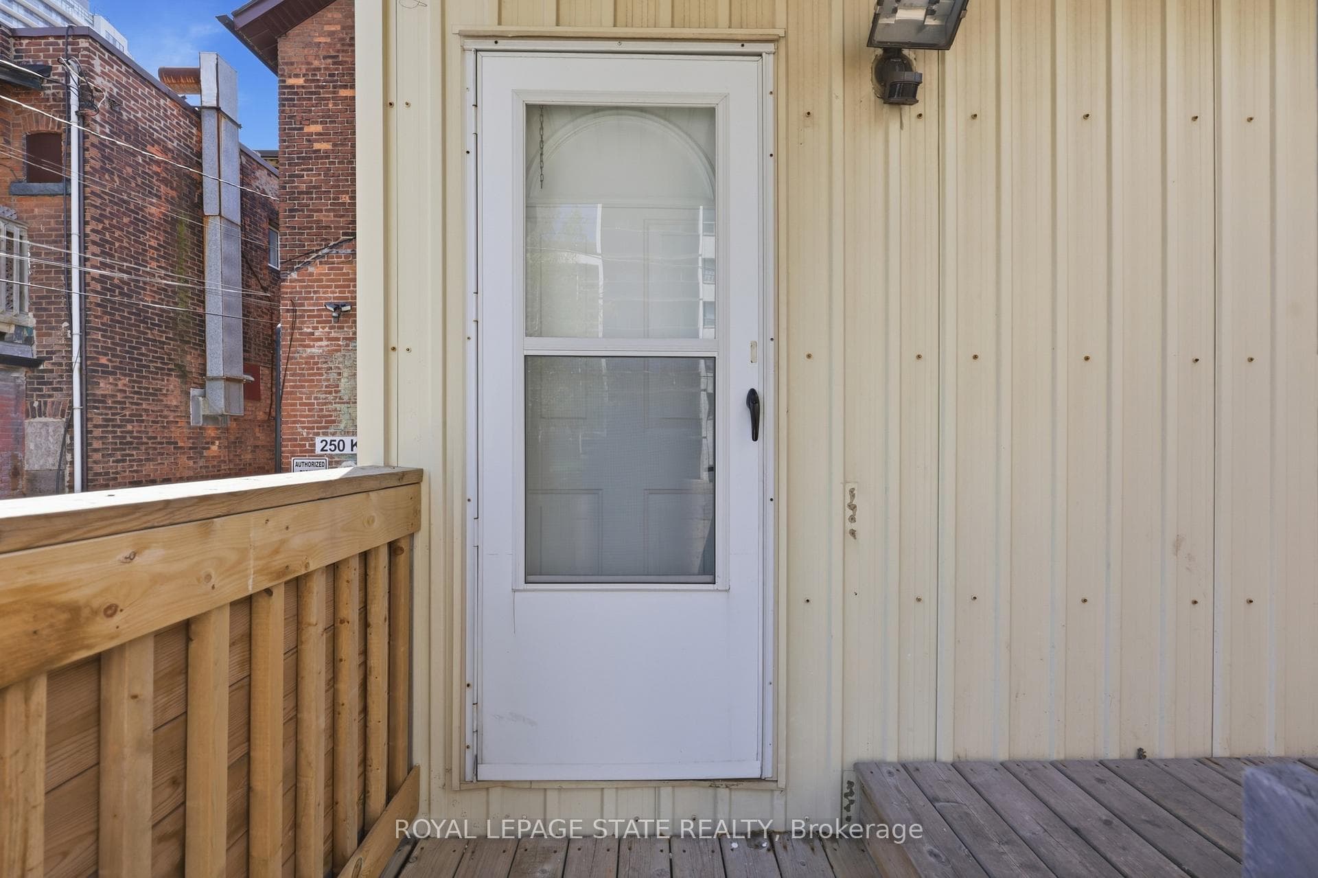 252 King Street photo 41