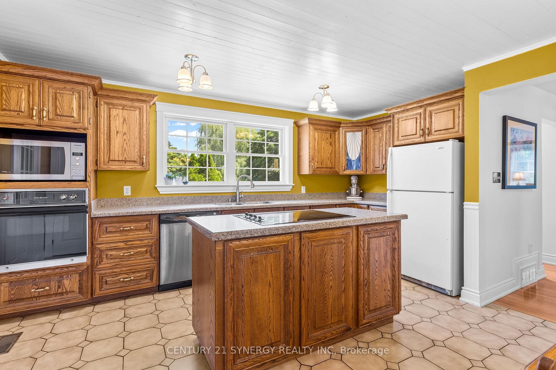 183 Hamilton Road photo 5