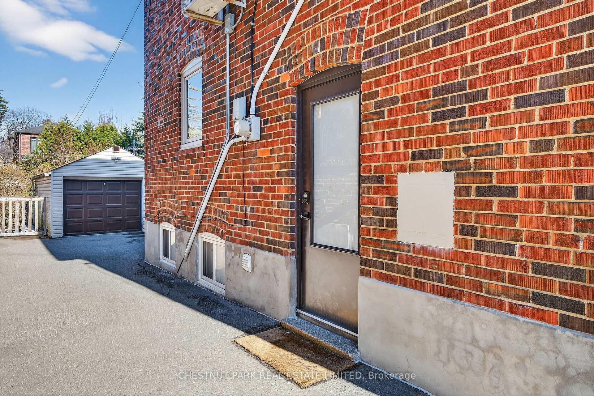 505 Sutherland Drive photo 33