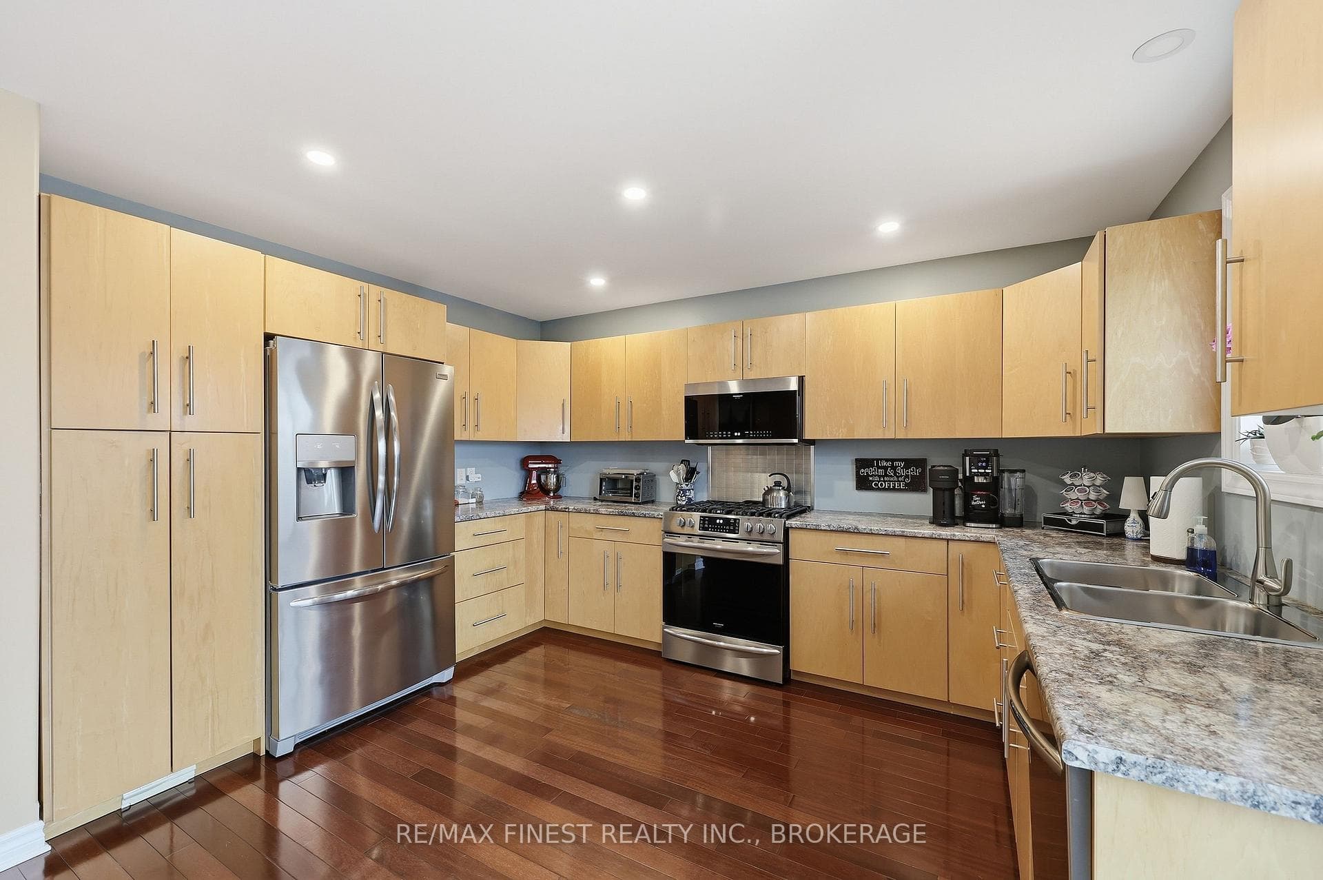 84 KILDARE Avenue photo 13
