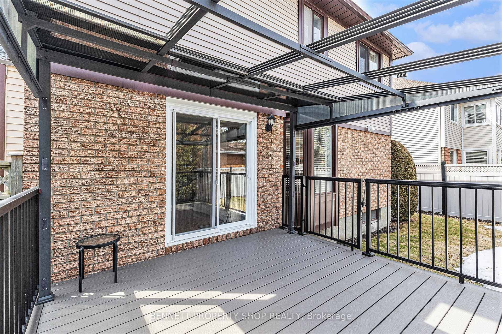 71 Hewitt Way photo 27