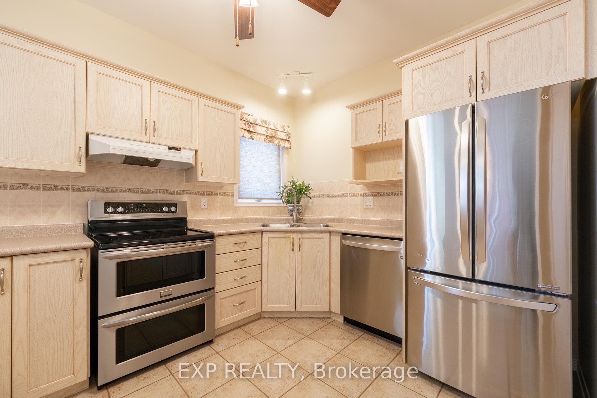 3381 Montrose Road Unit 6 photo 7