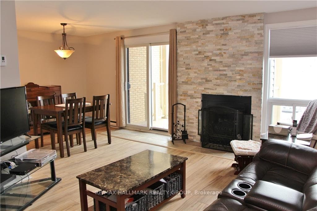 14 Sweetbriar Circle Unit 4 photo 3