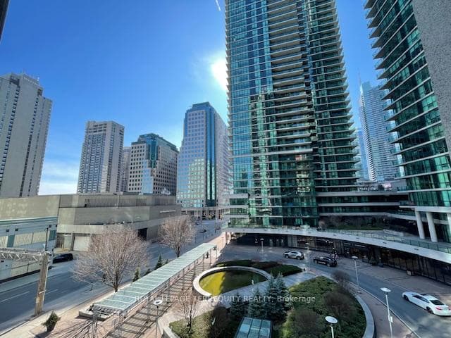 12 Yonge Street